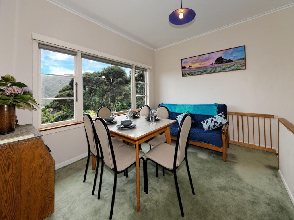 Surfer'S Sunshine Cottage - Piha Holiday Home Exterior foto