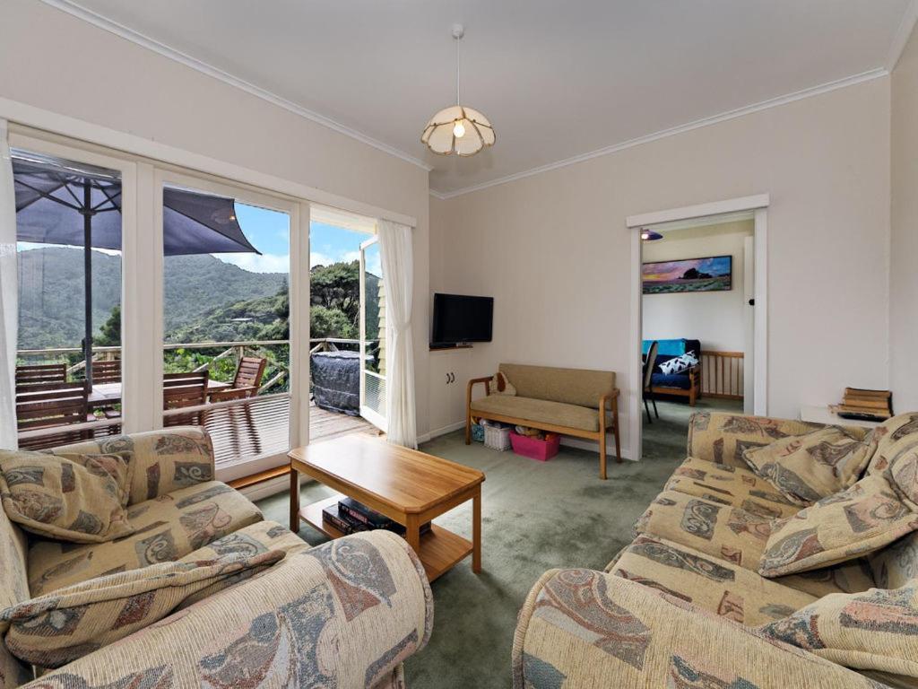 Surfer'S Sunshine Cottage - Piha Holiday Home Exterior foto